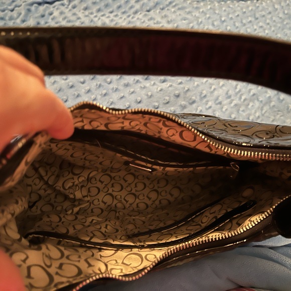 Black patent leather guess purse. - Picture 2 of 2
